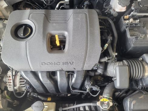 Used 2019 Hyundai Elantra Value Edition FWD image 30