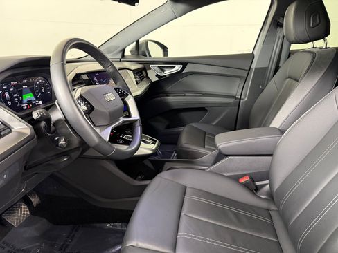 Used 2024 Audi Q4 e-tron Premium Plus w/ Premium Plus image 5