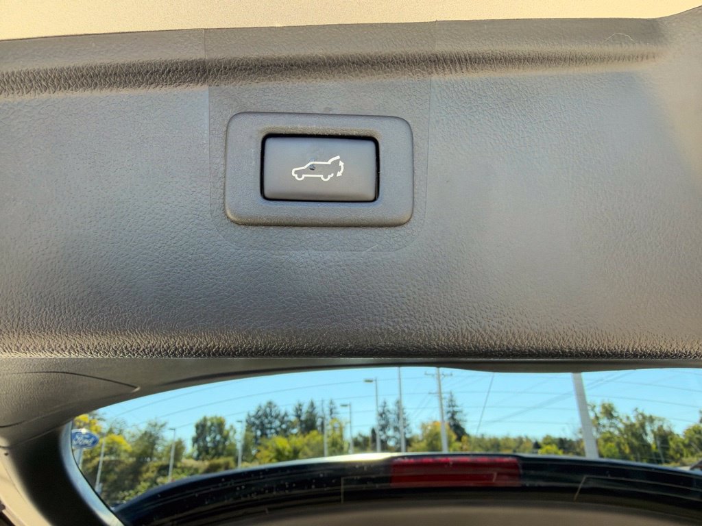 Used 2015 Subaru Outback 2.5i Premium AWD/4WD image 13