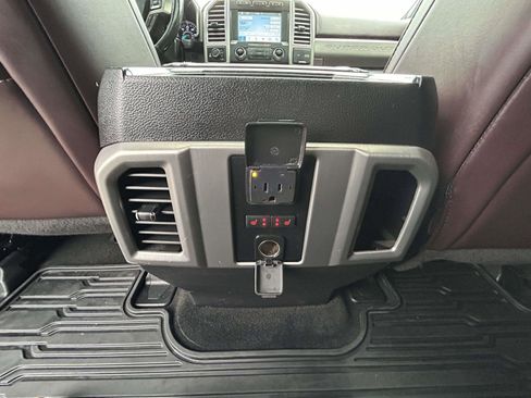 Used 2017 Ford F250 Platinum w/ Platinum Ultimate Package image 16