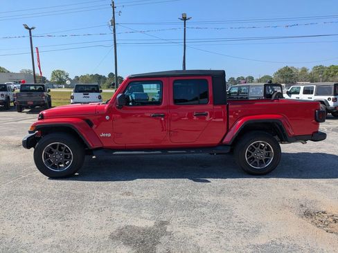 Used 2023 Jeep Gladiator Overland AWD/4WD image 6