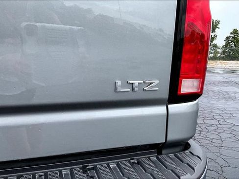 Used 2024 Chevrolet Silverado 2500 LTZ w/ LTZ Plus Package AWD/4WD image 25