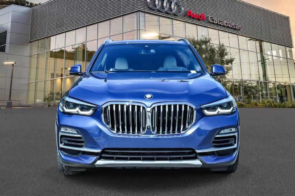 Used 2021 BMW X5 xDrive40i w/ Premium Package AWD/4WD image 2