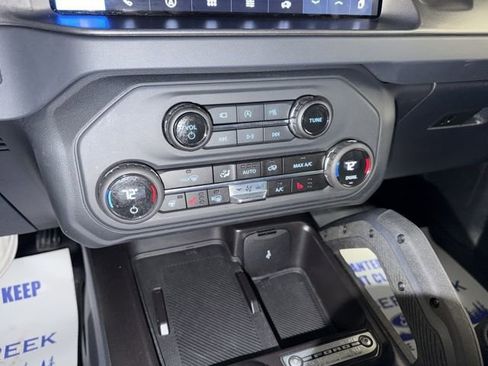Used 2025 Ford Bronco Badlands AWD/4WD image 23
