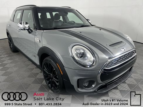 Used 2017 MINI Cooper Clubman S image 1