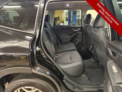 Used 2023 Subaru Forester Premium AWD/4WD image 34
