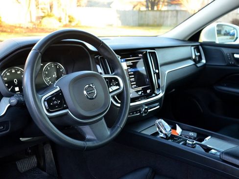 Used 2022 Volvo S60 B5 Inscription FWD image 29