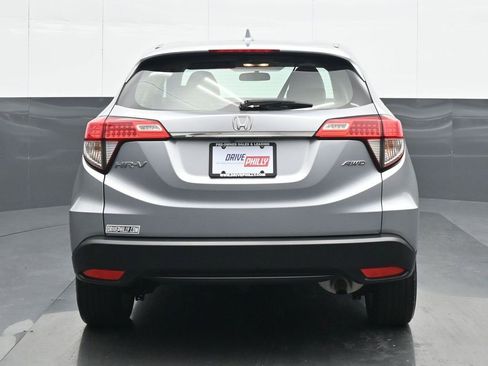 Used 2019 Honda HR-V LX image 5