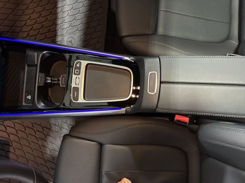 Certified 2025 Mercedes-Benz GLA 250 4MATIC image 25