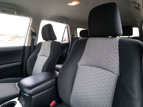 Used 2021 Toyota 4Runner SR5 image 14