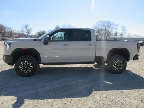 New 2026 GMC Sierra 2500 AT4X AWD/4WD image 8