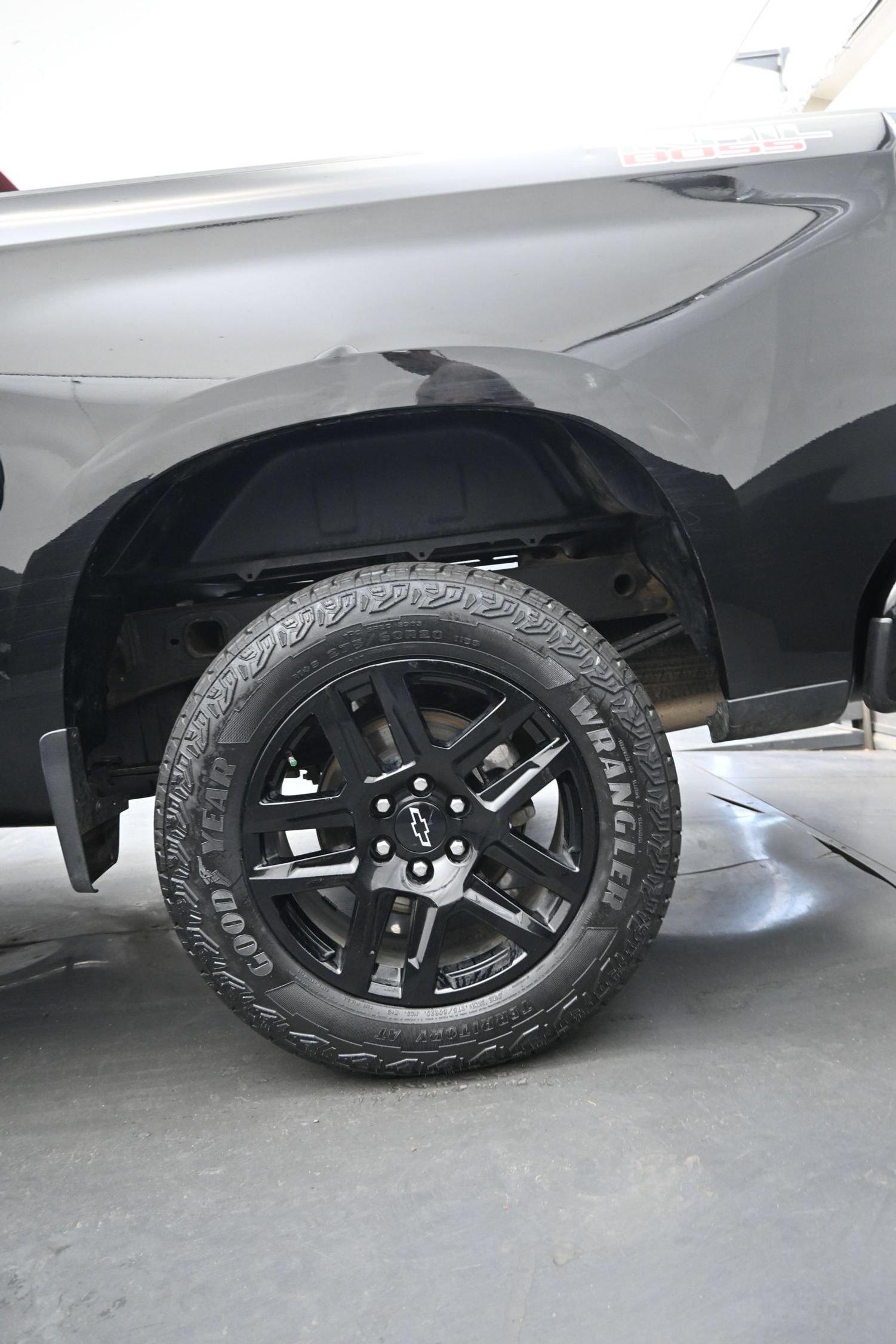 Used 2023 Chevrolet Silverado 1500 Custom Trail Boss w/ LPO, Dark Essentials Package AWD/4WD image 12