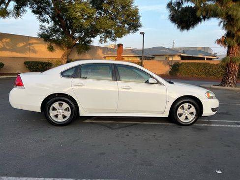 Used 2010 Chevrolet Impala LT image 7