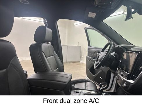 Used 2023 Chevrolet Traverse RS AWD/4WD image 24