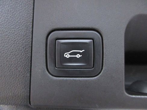 Used 2019 Cadillac XT5 Platinum image 57