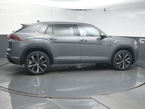 New 2026 Volkswagen Atlas Cross Sport SEL Premium R-Line AWD/4WD image 8