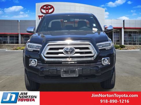 Used 2023 Toyota Tacoma Limited RWD image 2