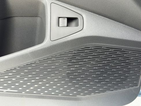 New 2026 Volkswagen Jetta SE image 18