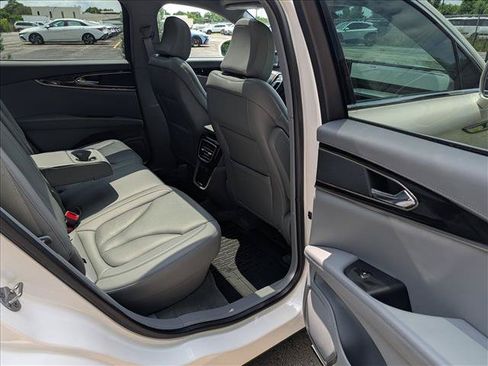 Certified 2023 Lincoln Nautilus Reserve AWD/4WD image 17