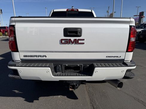 Used 2019 GMC Sierra 2500 Denali w/ Duramax Plus Package image 5