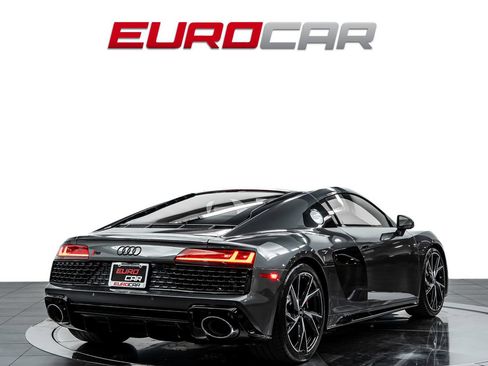 Used 2021 Audi R8 V10 w/ Premium Package RWD image 5