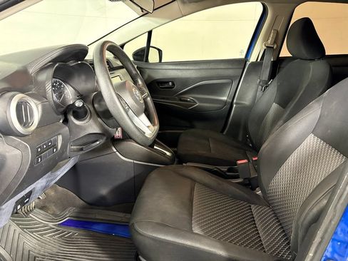 Used 2022 Nissan Versa S FWD image 19