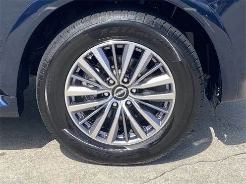 Used 2023 Nissan Armada SL w/ Captain's Chairs Package image 33