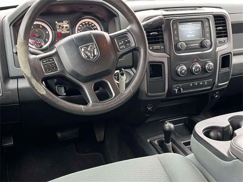 Used 2017 RAM 2500 Tradesman w/ Chrome Appearance Group image 15