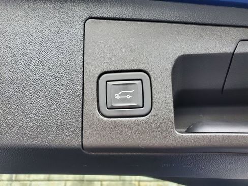 Certified 2024 Cadillac XT5 Premium Luxury AWD/4WD image 41