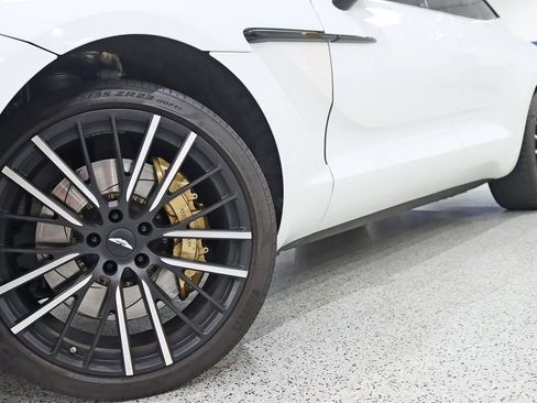 Used 2023 Aston Martin DBX AWD/4WD image 4