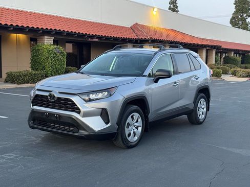 Used 2020 Toyota RAV4 LE w/ Carpet Mat Package FWD image 1