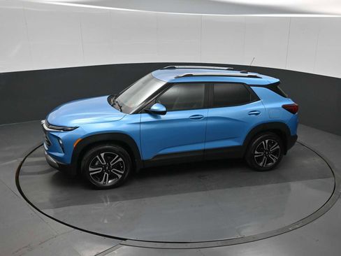 Used 2026 Chevrolet TrailBlazer LT w/ LT Cold Weather Package image 12