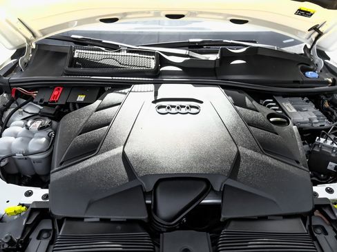 Used 2021 Audi Q7 3.0T Premium w/ Convenience Package image 56