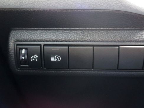 Used 2020 Toyota Corolla SE FWD image 27