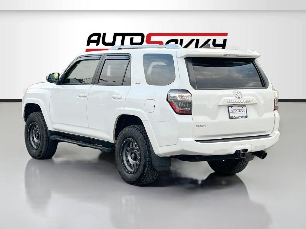 Used 2018 Toyota 4Runner SR5 Premium AWD/4WD image 5