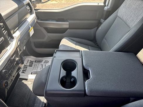 New 2025 Ford F350 XLT image 32