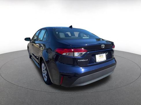 Used 2025 Toyota Corolla LE FWD image 11