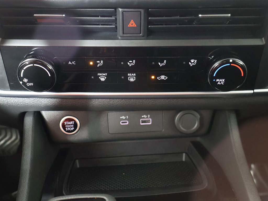 Used 2023 Nissan Rogue S AWD/4WD image 39
