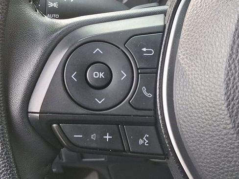 Used 2021 Toyota Corolla SE image 21