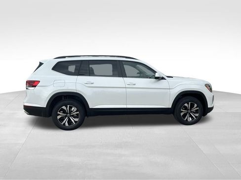 New 2026 Volkswagen Atlas SE image 3