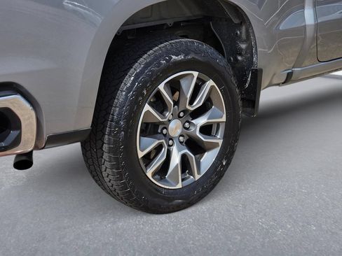 Used 2024 Chevrolet Silverado 1500 LT AWD/4WD image 11