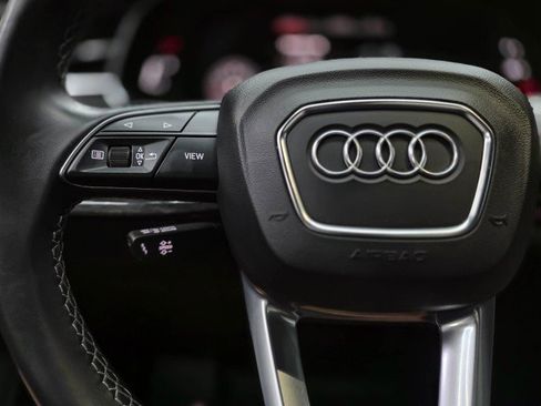 Used 2021 Audi Q8 Premium Plus AWD/4WD image 27