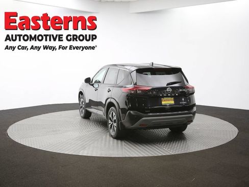 Used 2022 Nissan Rogue SV AWD/4WD image 59