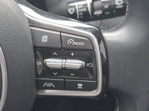 Used 2023 Kia Sorento SX image 30