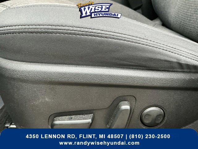Used 2022 Hyundai Santa Fe SEL w/ Convenience Package AWD/4WD image 16