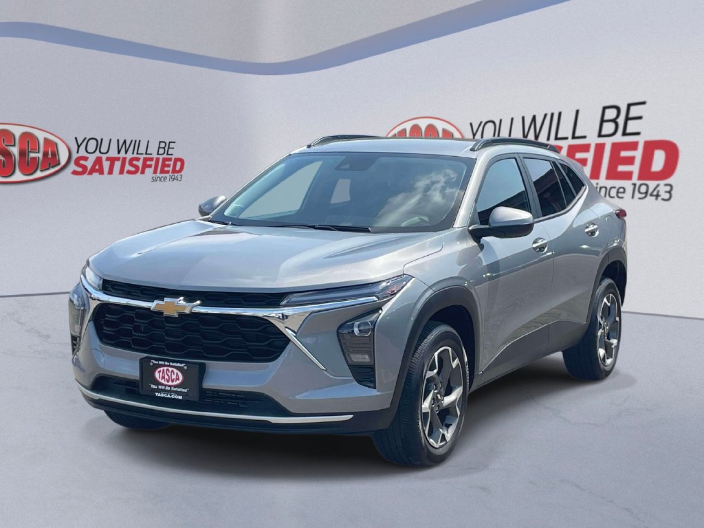 Used 2024 Chevrolet Trax LT w/ Driver Confidence Package FWD image 4