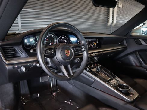 Used 2023 Porsche 911 Carrera w/ Premium Package RWD image 4