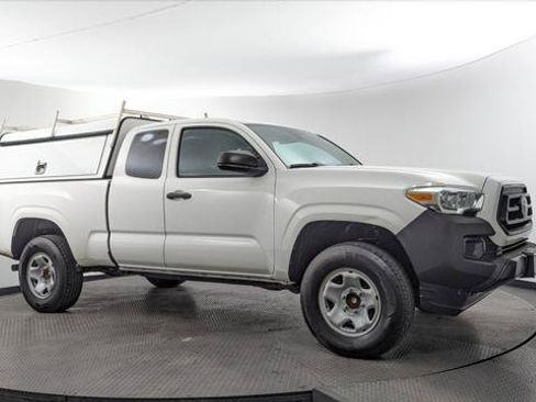 Used 2021 Toyota Tacoma SR RWD image 11