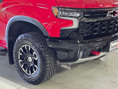Used 2023 Chevrolet Silverado 1500 ZR2 w/ Technology Package AWD/4WD image 10