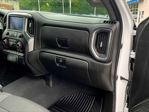 Used 2021 Chevrolet Silverado 1500 RST image 13